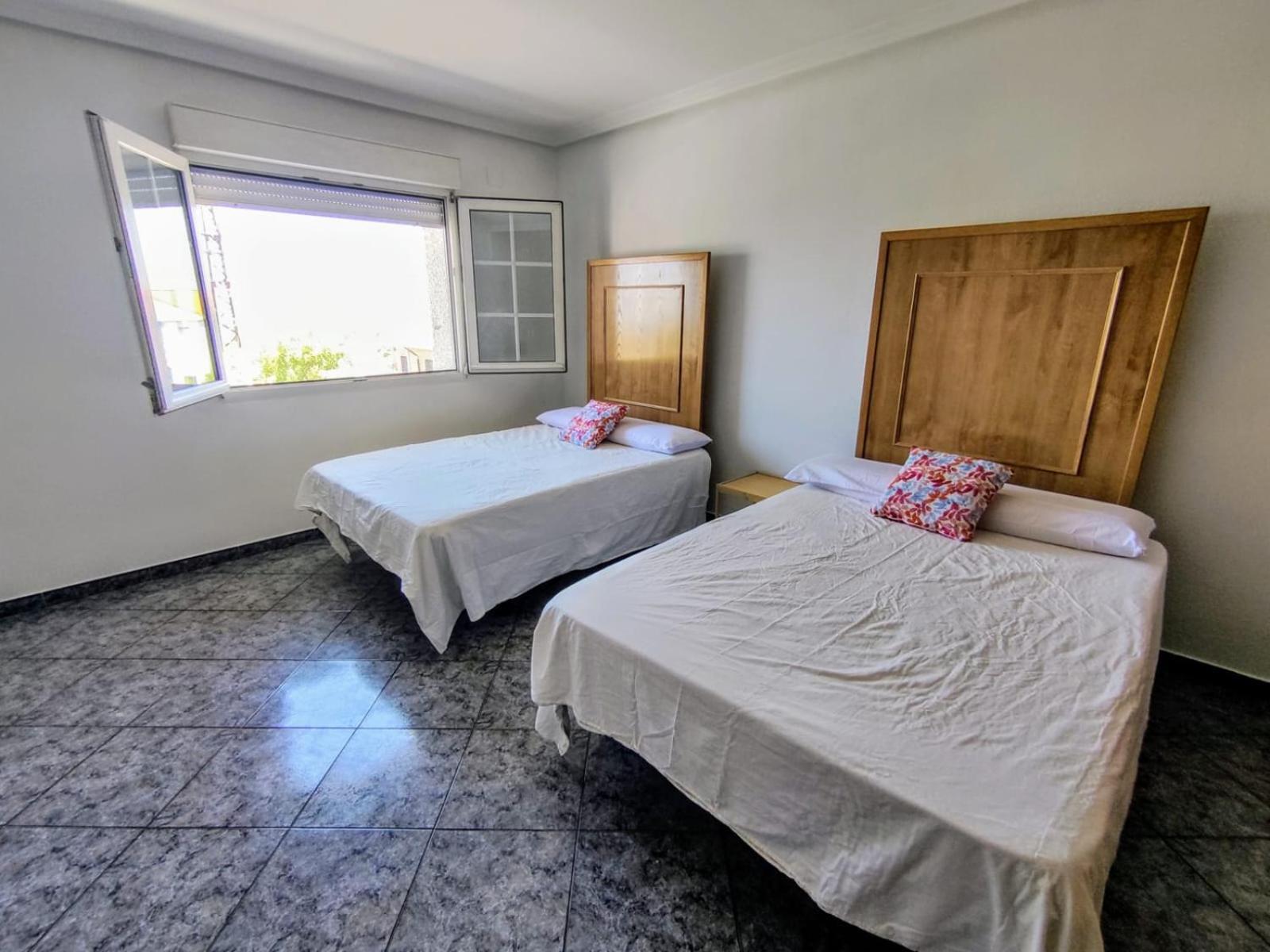 Preciosa Villa Para Grupos Grandes Con Piscina Y Bbq Касаррубиос-дель-Монте Экстерьер фото